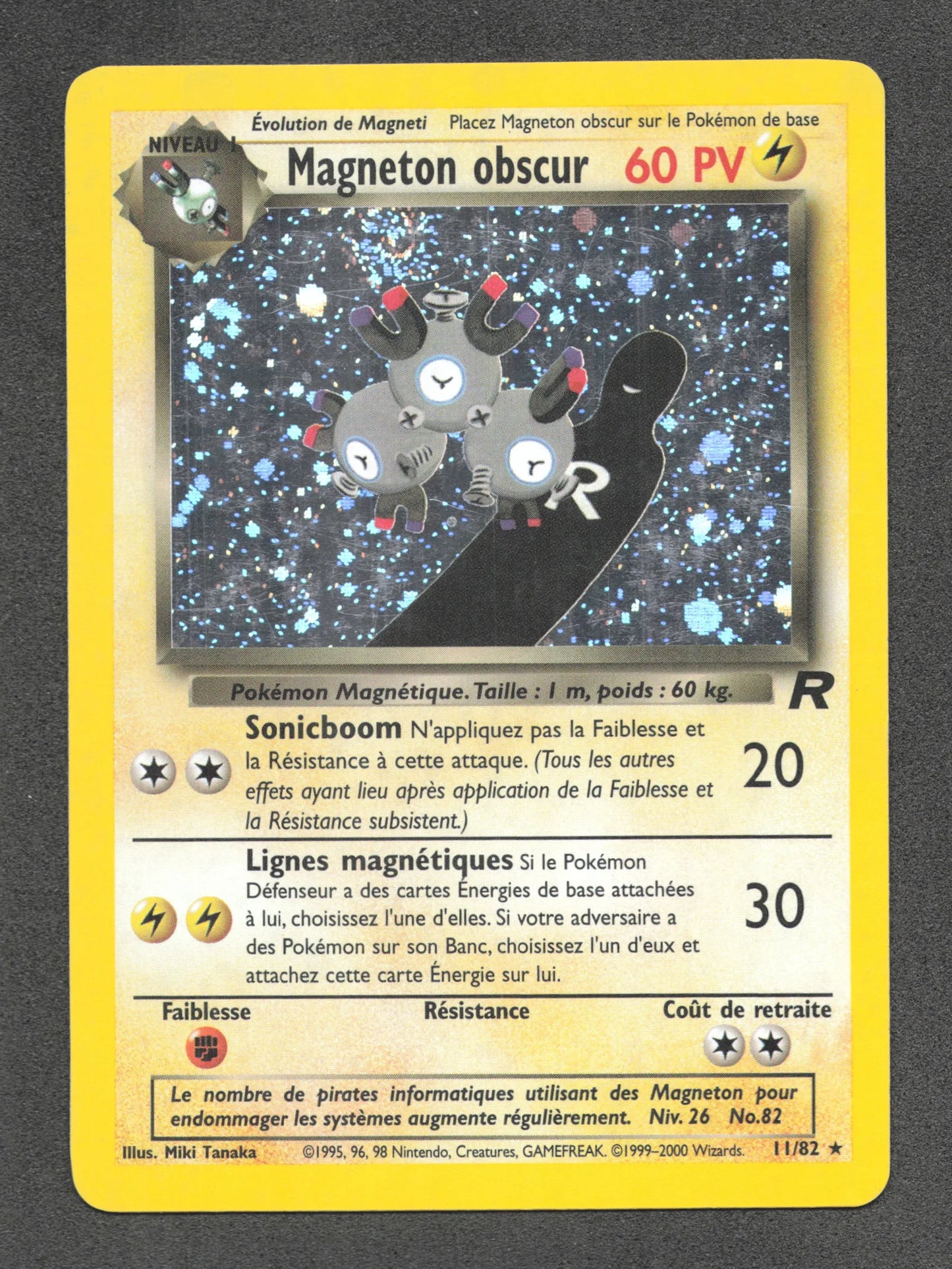11/82 Magneton Obscur HOLO - Team Rocket
